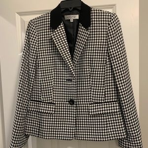 Black and White Patterned Blazer